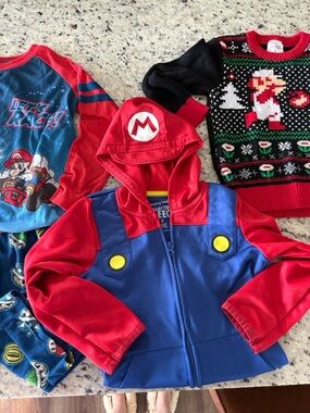 Nintendo Mario bundle -lot of Hoodie / sweater / pjs set